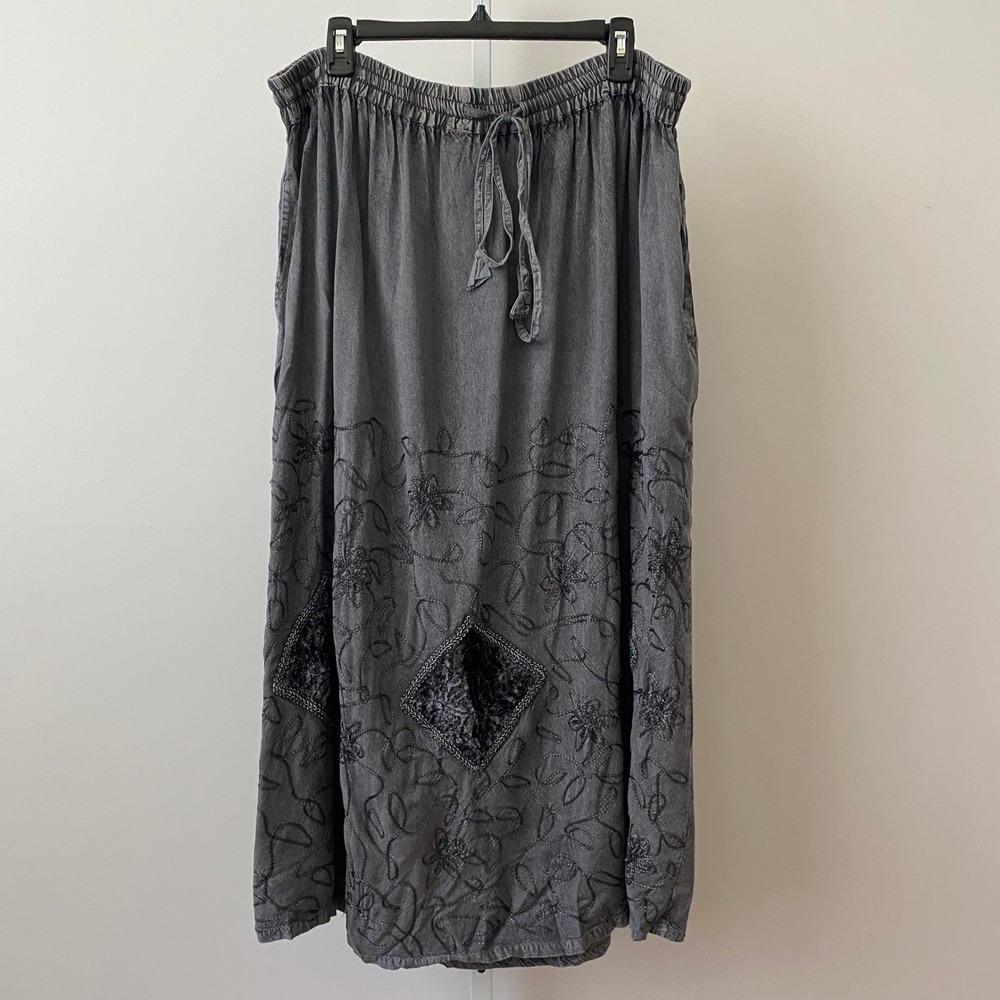 Ruby N Style Rayon Boho Lagenlook Embroidered Velvet Patch Maxi Skirt OS Grey
